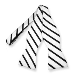 zelfstrikker wit zwart gestreept